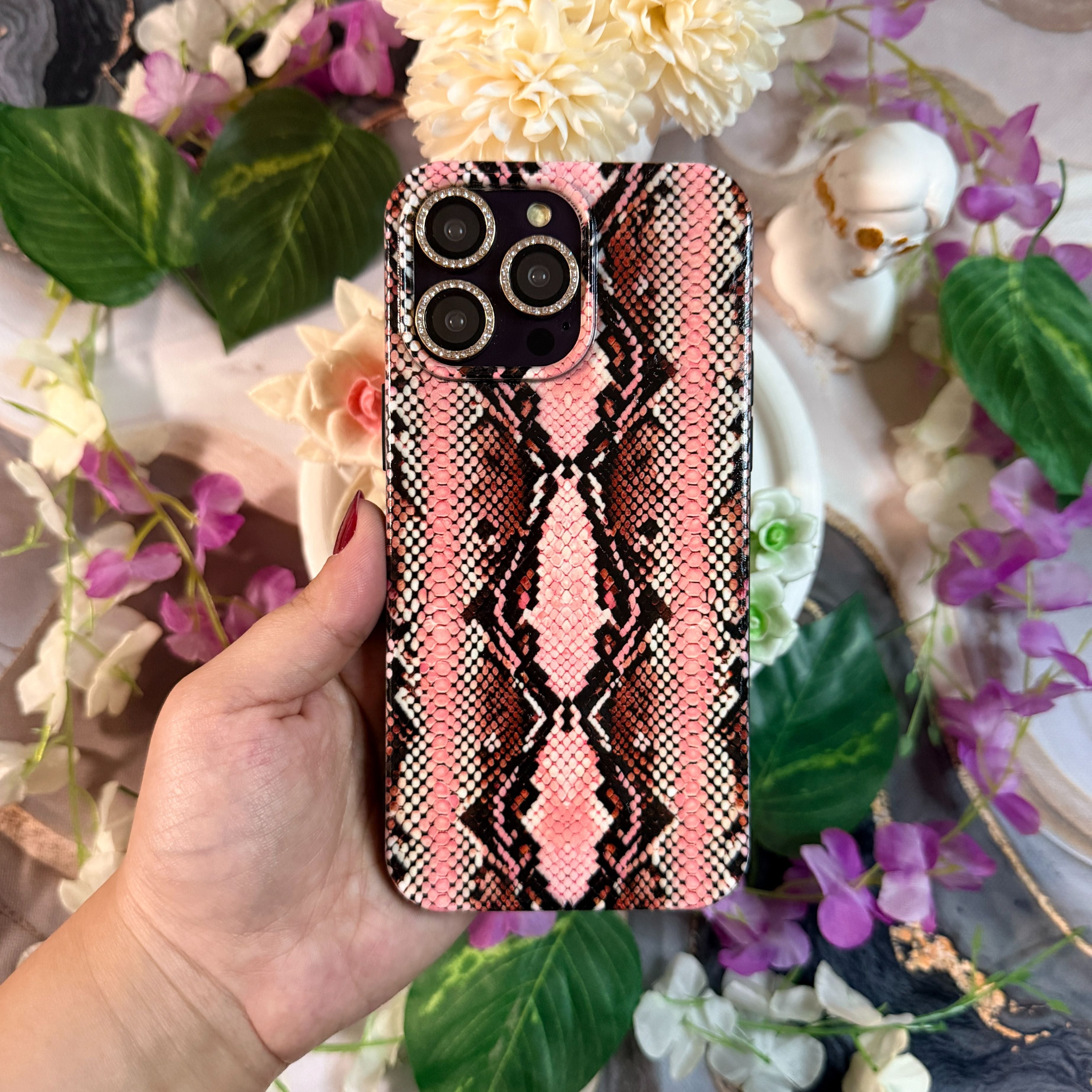 Pembe Yılan Derisi Premium Telefon Kılıfı