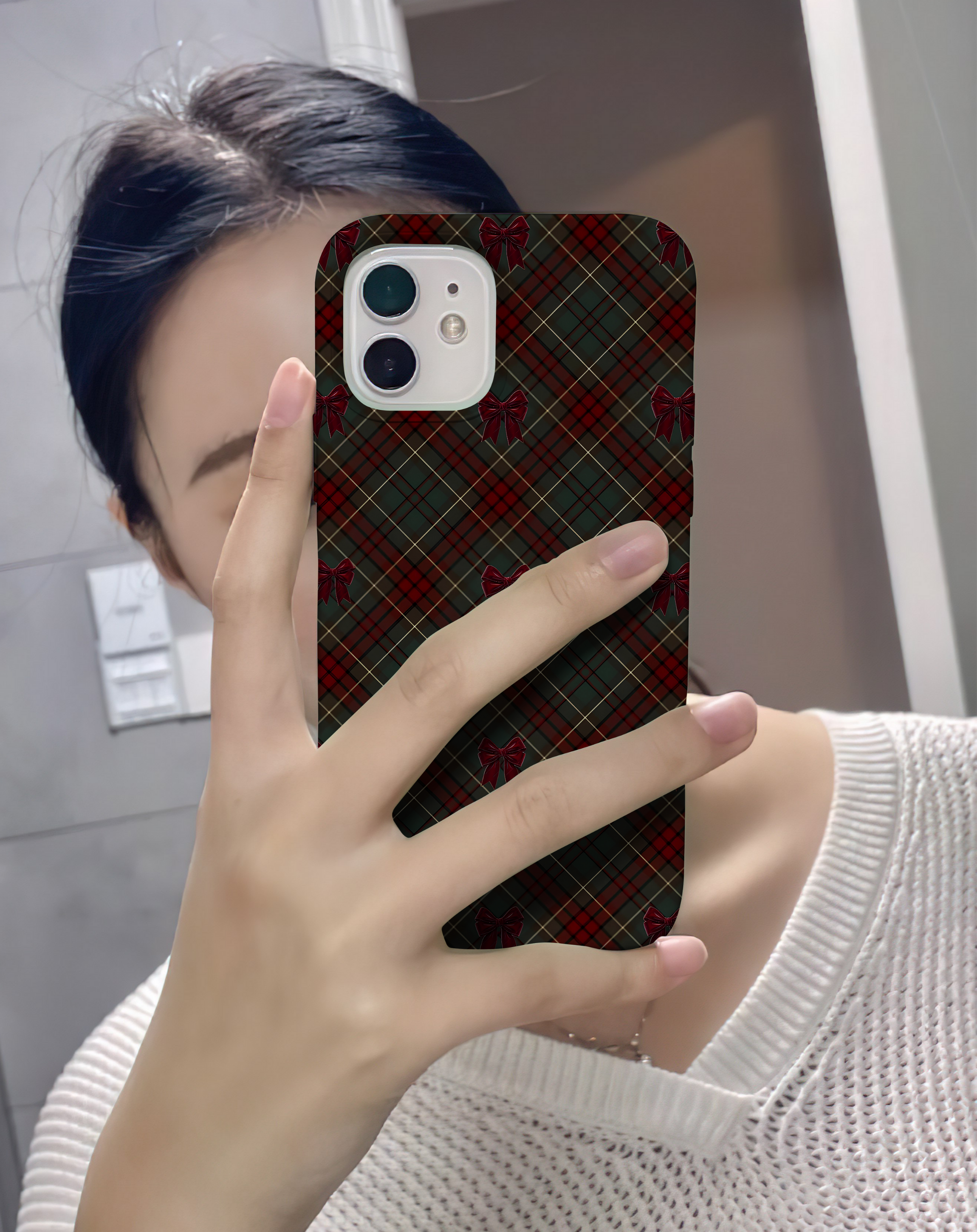 Fiyonk Detaylı Ekose Premium Telefon Kılıfı