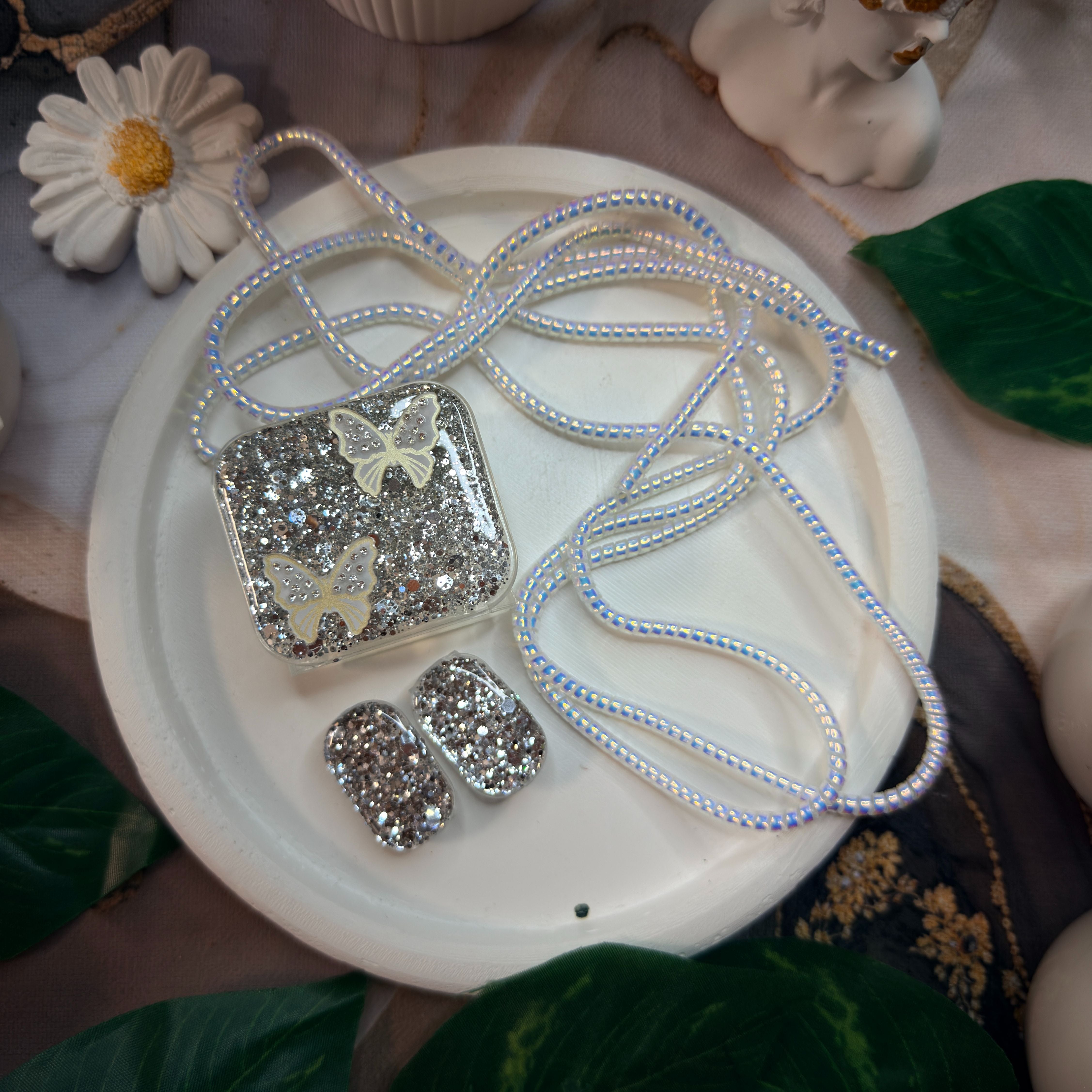 Kelebek Gümüş Simli Şarj Başlığı Koruyucu (Apple Uyumlu)