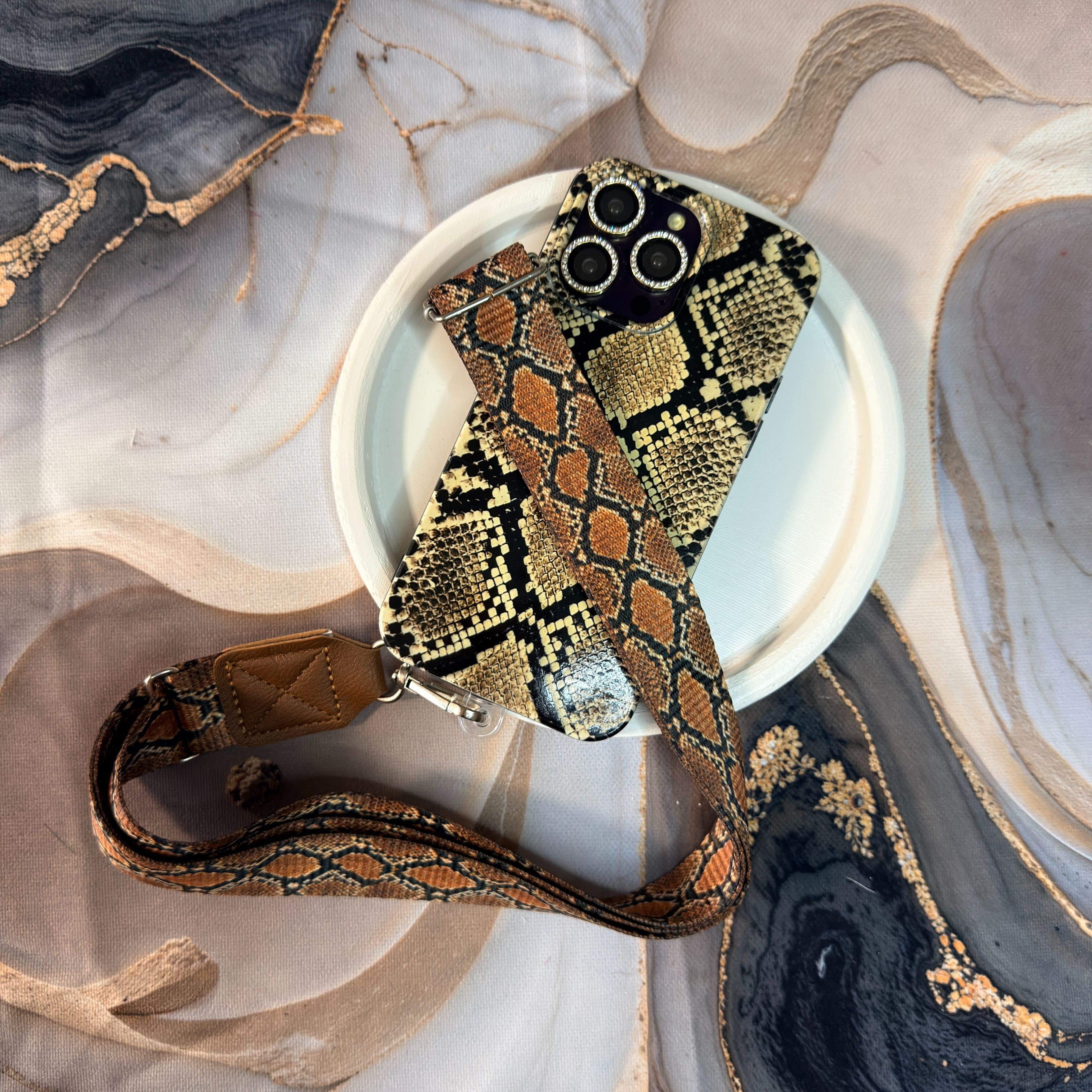 Yılan Derisi Ayarlanabilir Telefon Askısı